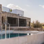 Kouros Blanc & Hotel 5*