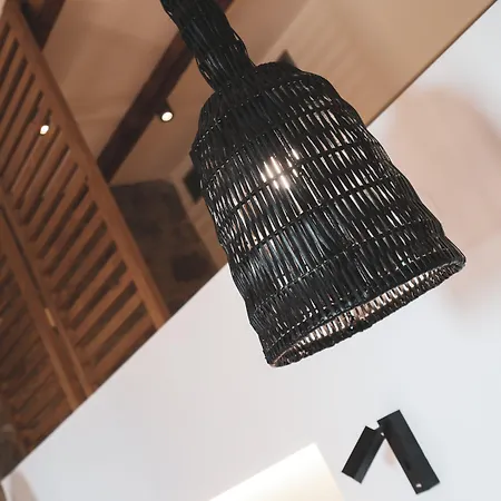 Kouros Blanc & Hotel Pounda