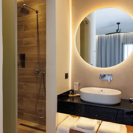 Kouros Blanc & Hotel