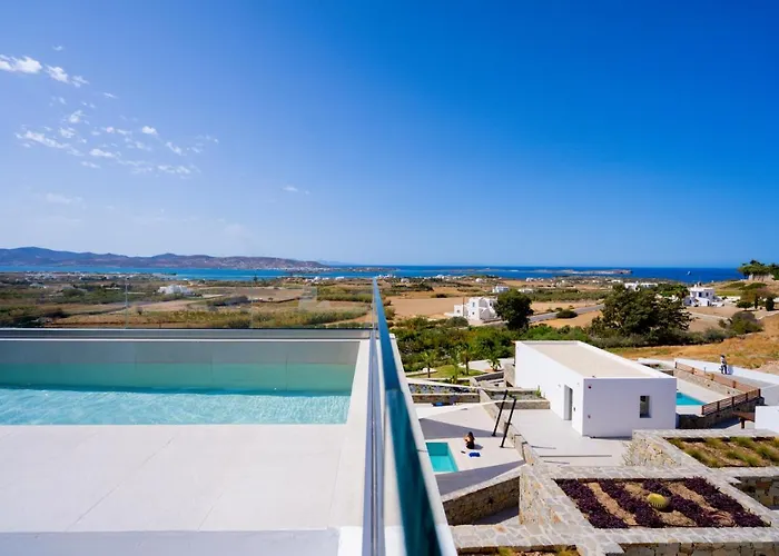 Kouros Blanc & Hotel Pounda