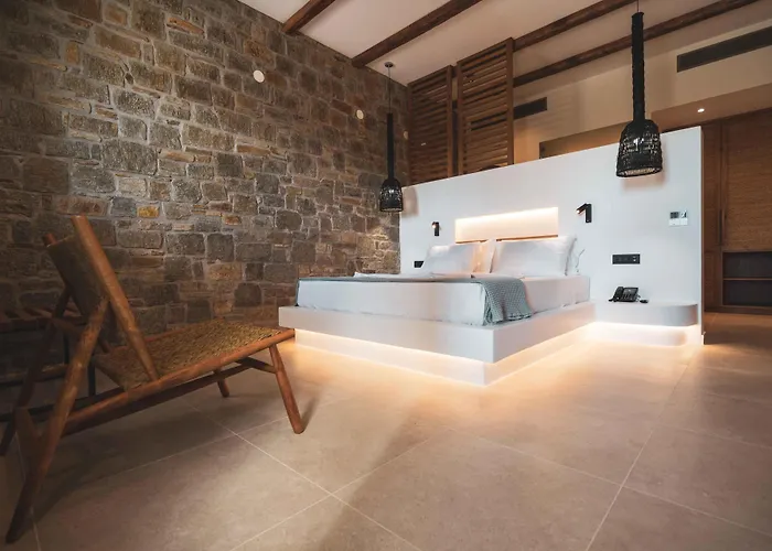 Hotel Kouros Blanc & Pounda