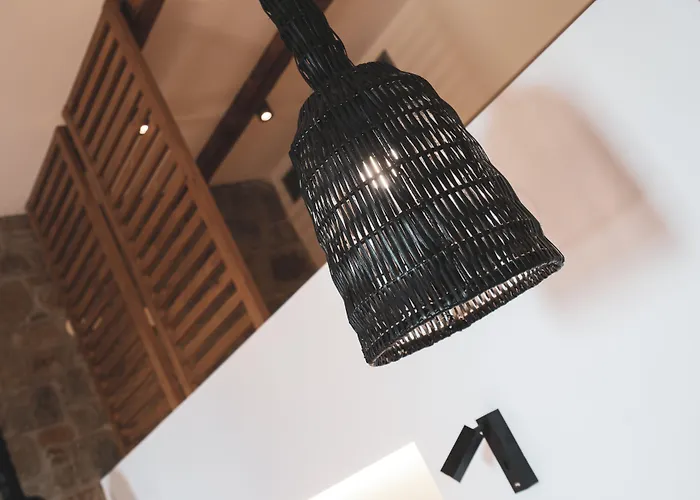 Kouros Blanc & Hotel Pounda