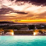 Hotel Kouros Blanc & Pounda
