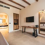 Kouros Blanc & Hotel 5*