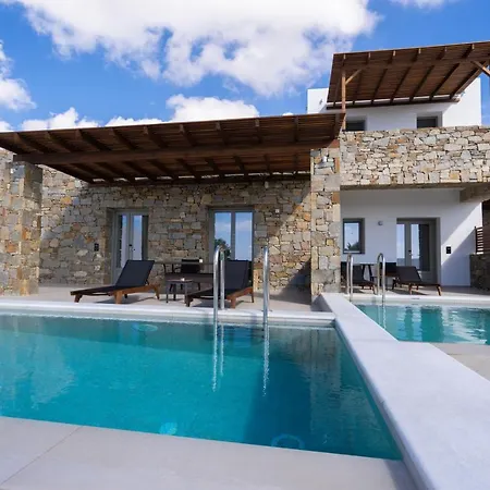 Kouros Blanc & Hotel Pounda