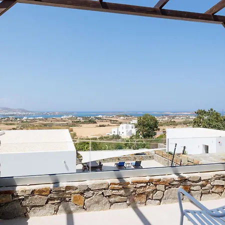 Kouros Blanc & Hotel
