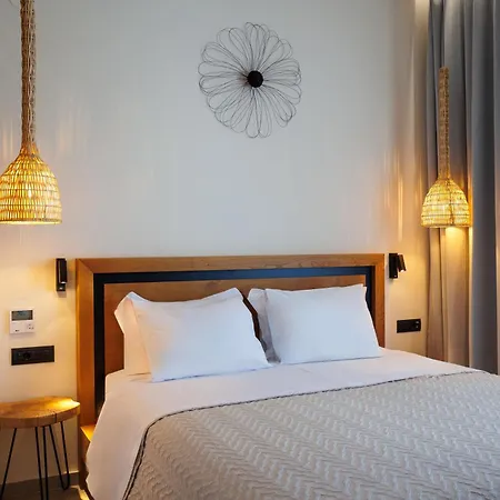 فندق Kouros Blanc & Pounda
