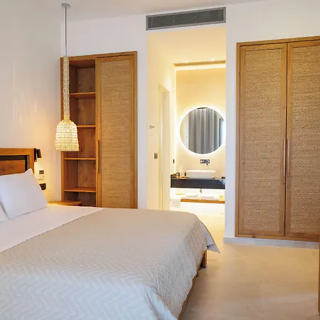 Kouros Blanc & Hotel