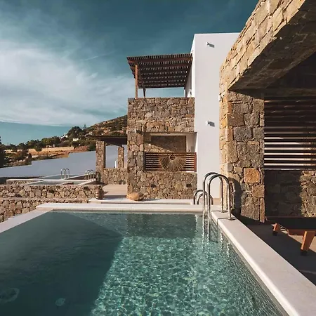 Kouros Blanc & Hotel 5*