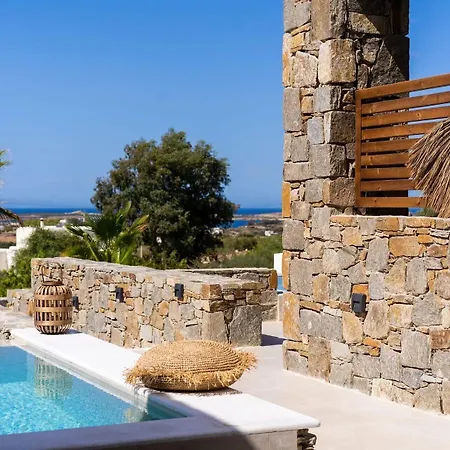 Kouros Blanc & Hotel