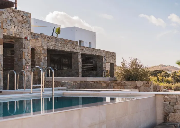 Kouros Blanc & Ξενοδοχείο 5*