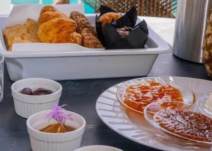 Ξενοδοχείο Kouros Blanc &