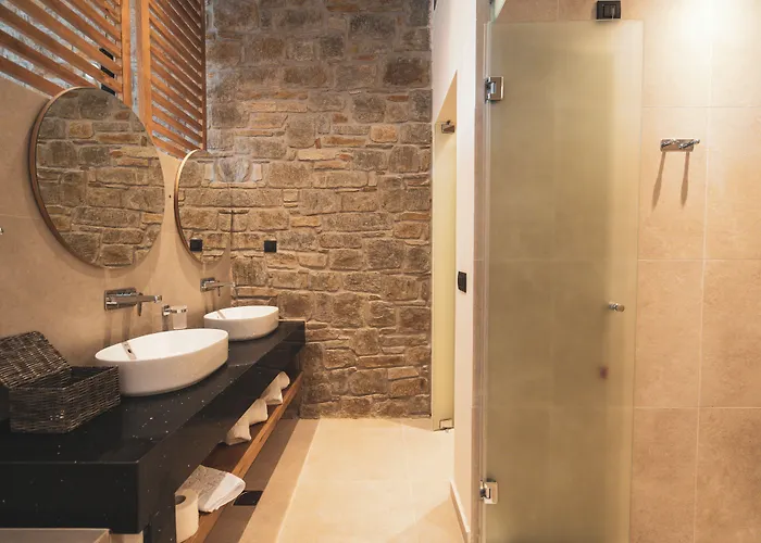 Ξενοδοχείο Kouros Blanc & 5*