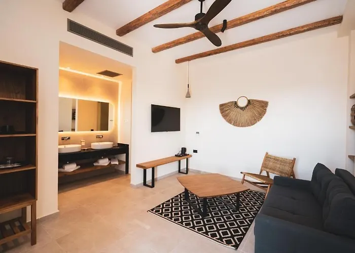 Kouros Blanc & 5* Πούντα