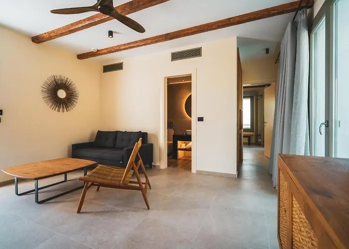 Kouros Blanc & 5* Πούντα